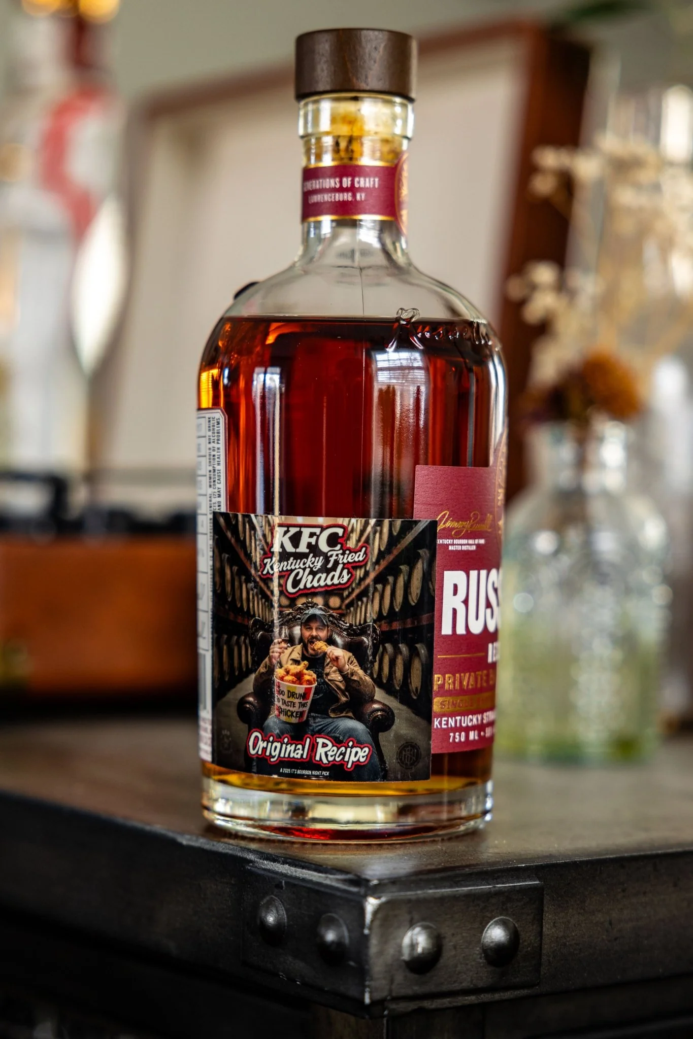 Russell's Reserve Private Barrel Selection (Barrel #25-0416 - Kentucky Fried Chads: Original Recipe) - It's Bourbon Night & Keg N Bottle Private Barrel Pick 750 ml - Image 2