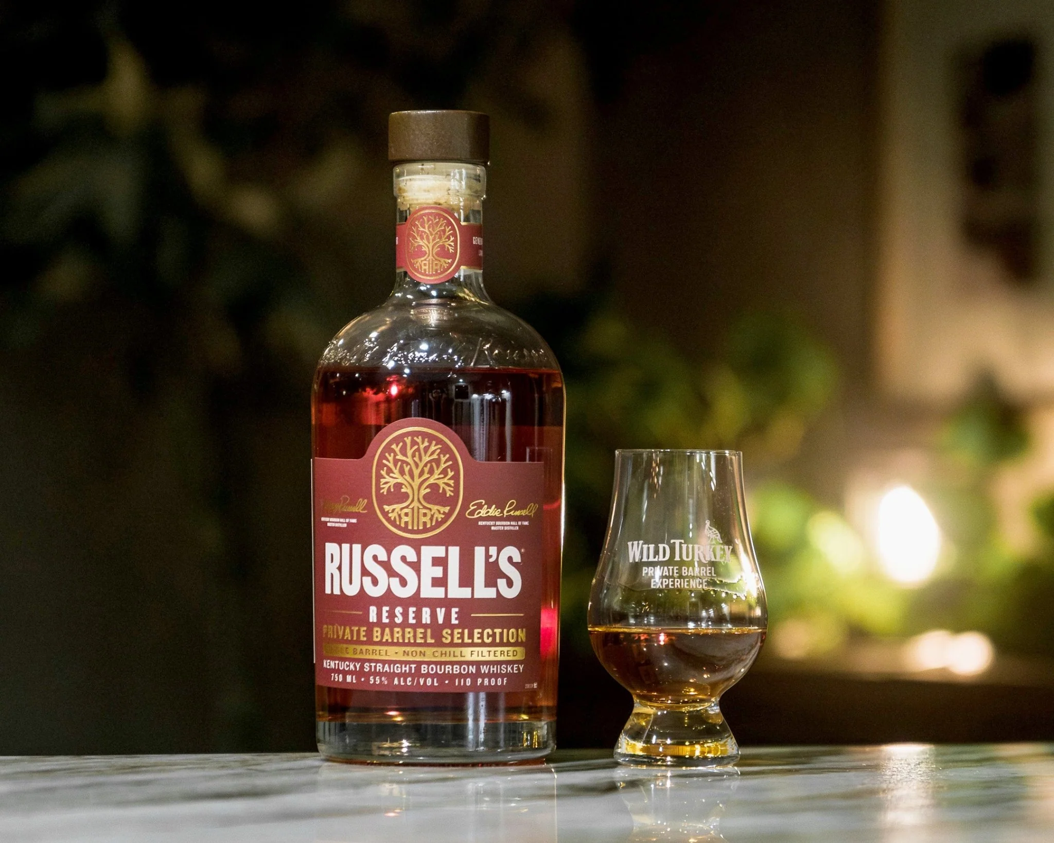 Russell's Reserve Private Barrel Selection (Barrel #25-1140 - "Funkadelic Haze") - The Bourbon Judge x Stuff & Whiskey & Keg N Bottle Private Barrel Pick 750 ml - Image 2